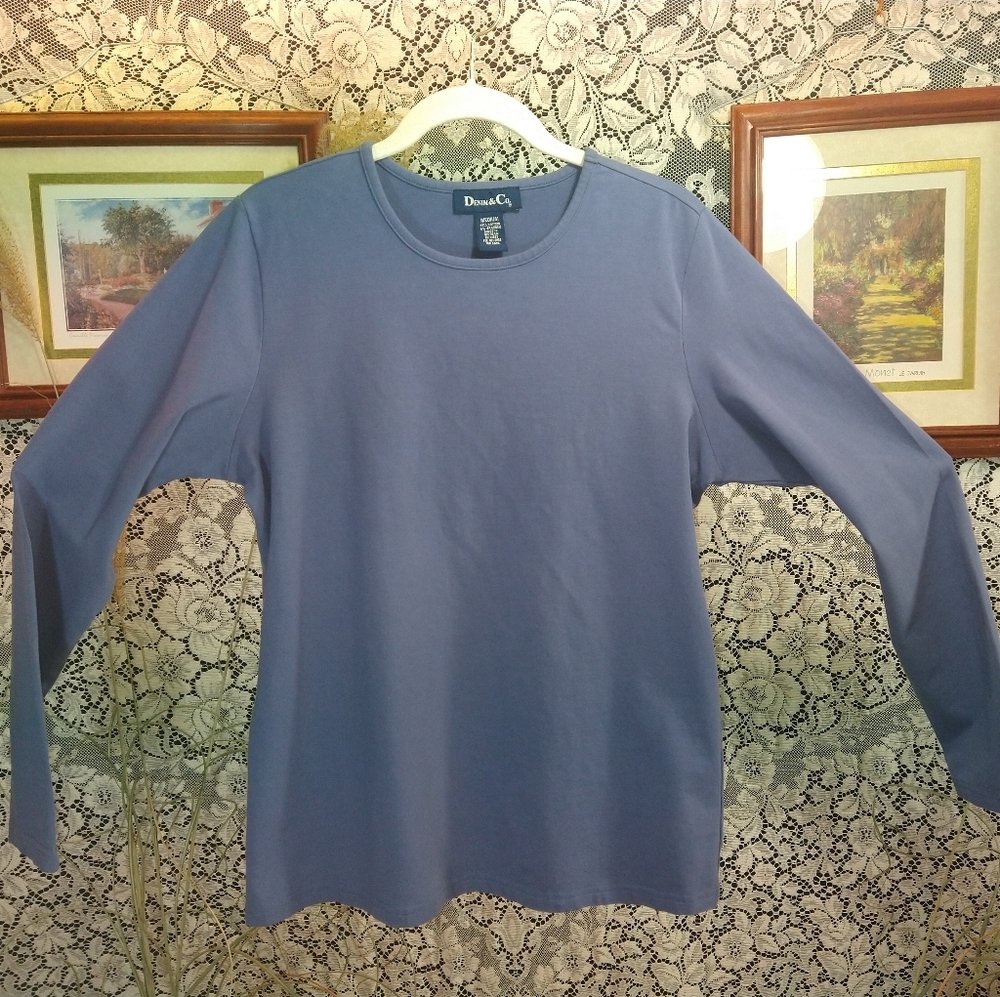 Denim&Co blue gray long sleeve shirt crew neck stretchy cotton spandex material